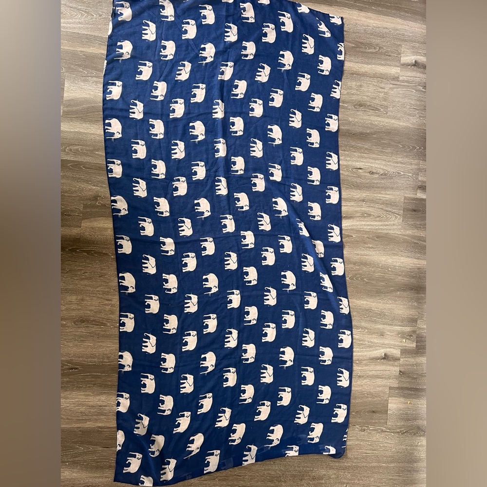 Elephant scarf - Picture 3 of 5